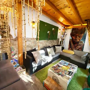  Hostal Makuto Coliving House España